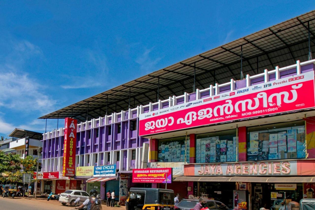 Spot On 73862 Jaya Tourist Home Varkala Ngoại thất bức ảnh