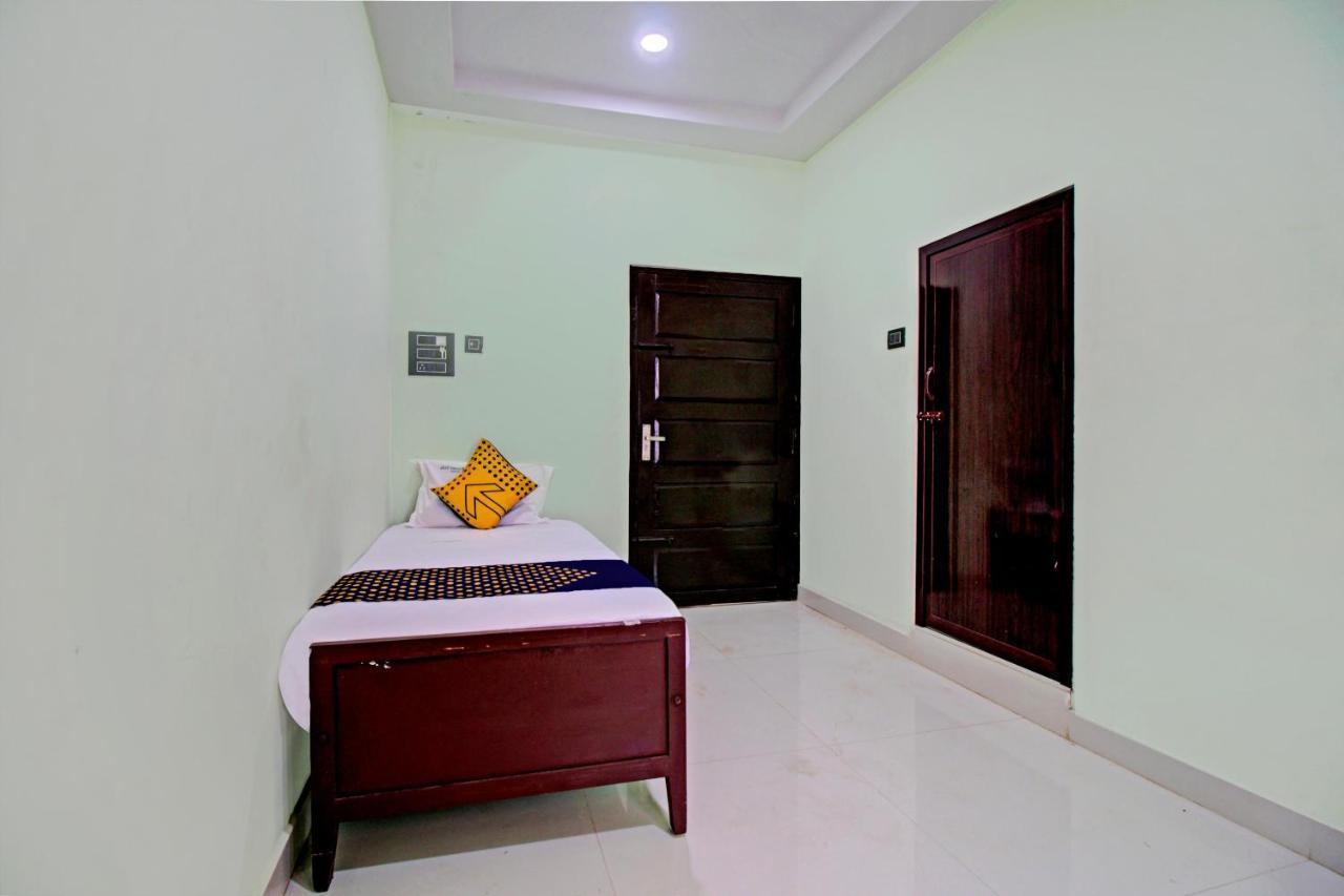 Spot On 73862 Jaya Tourist Home Varkala Ngoại thất bức ảnh