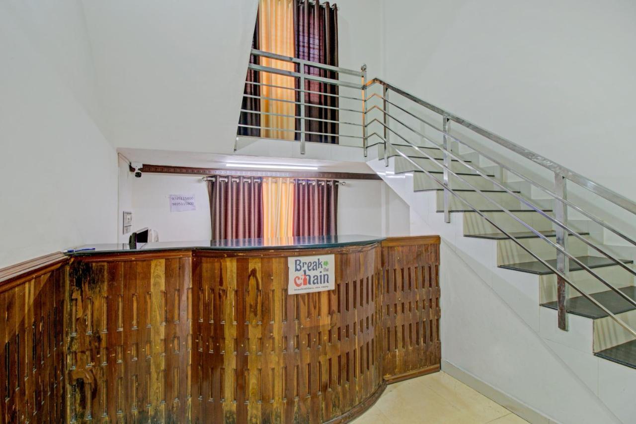 Spot On 73862 Jaya Tourist Home Varkala Ngoại thất bức ảnh