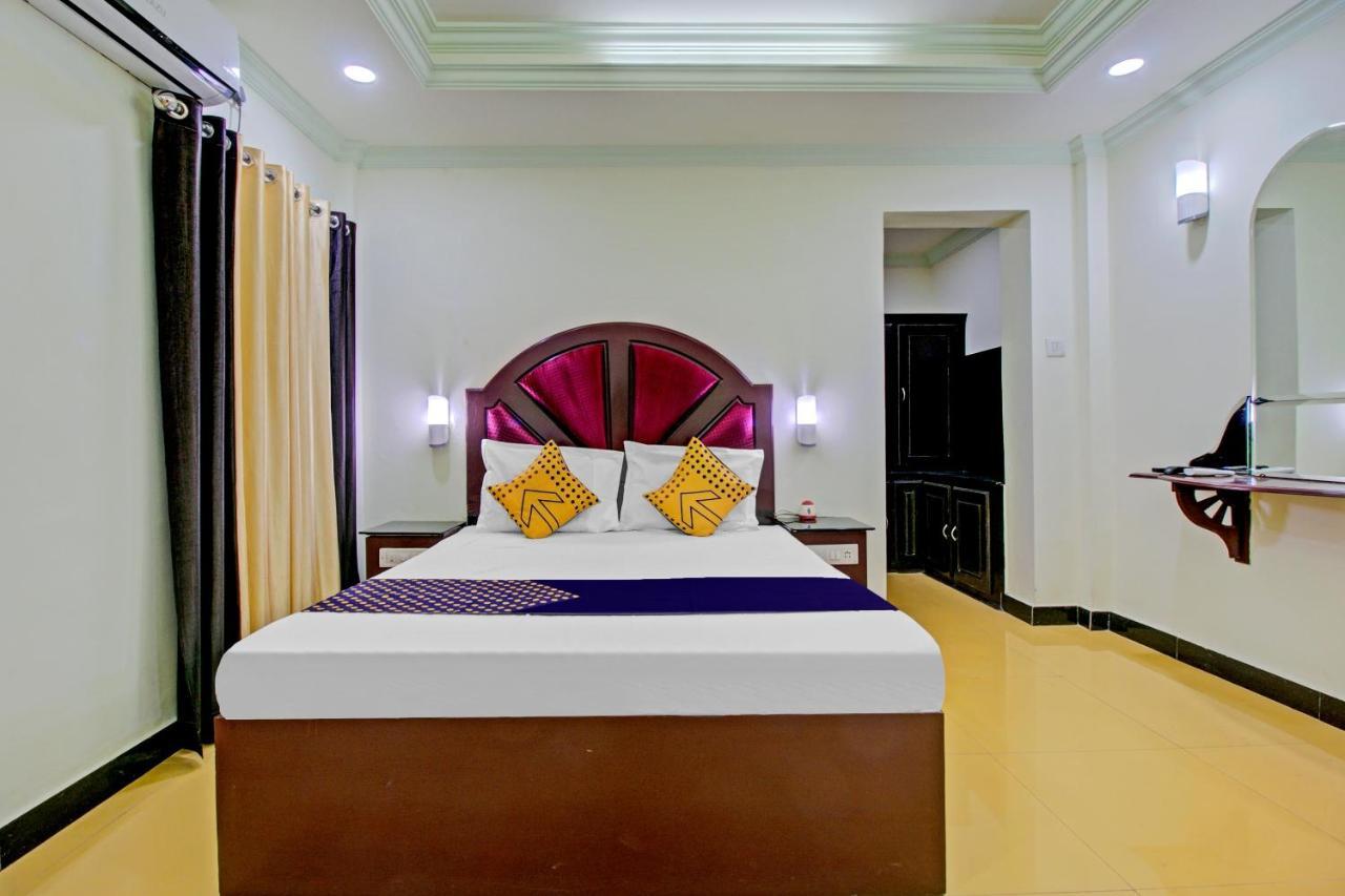 Spot On 73862 Jaya Tourist Home Varkala Ngoại thất bức ảnh